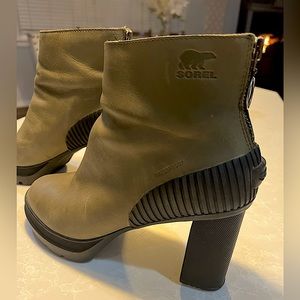 Sorel boots 8.5 high heel with comfort and style